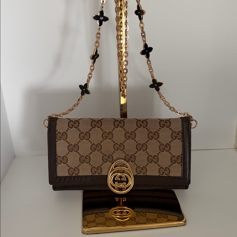 *CYBER DEAL* Gucci Wallet